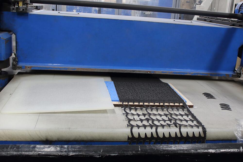 Die Cutting Machine Cutting Black Non Slip Tape into Custom Tape Shapes 3
